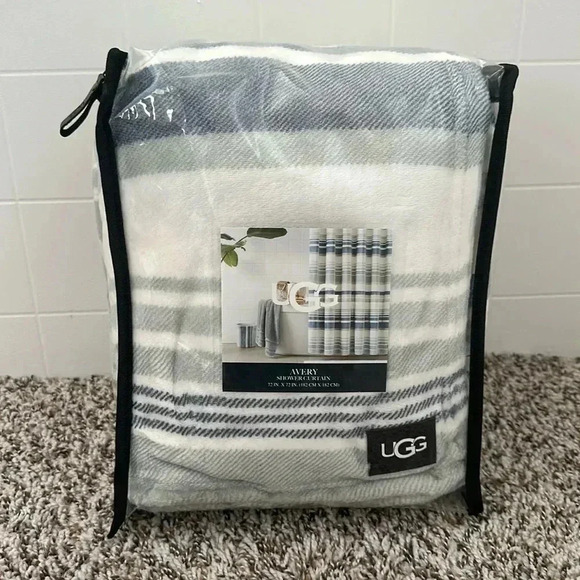 Ugg Avery Shower Curtain- Rare to find - Picture 1 of 6